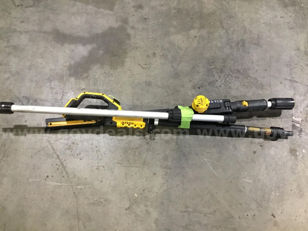 DeWalt Battery Powered Pole Saw