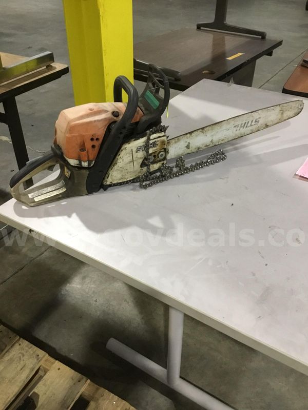 37 inch N82098 (SALEM) chainsaw "DH"