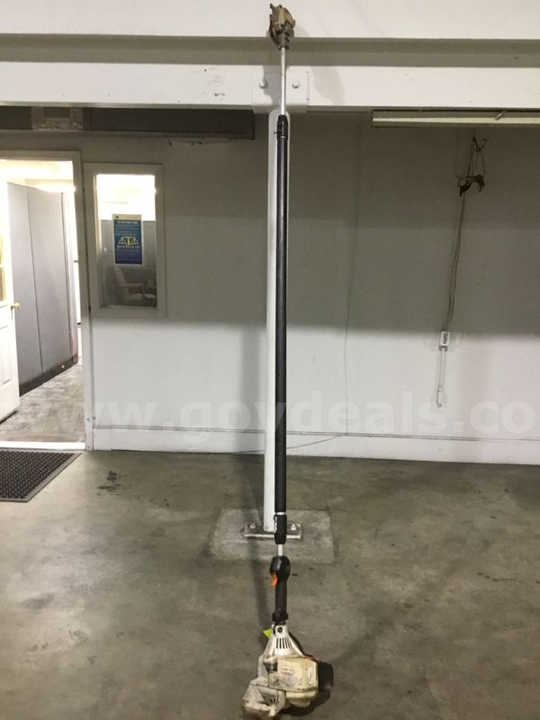 9 ft N72738 (SALEM) pole saw (BLADE SAW IS DETACHED) "DH"