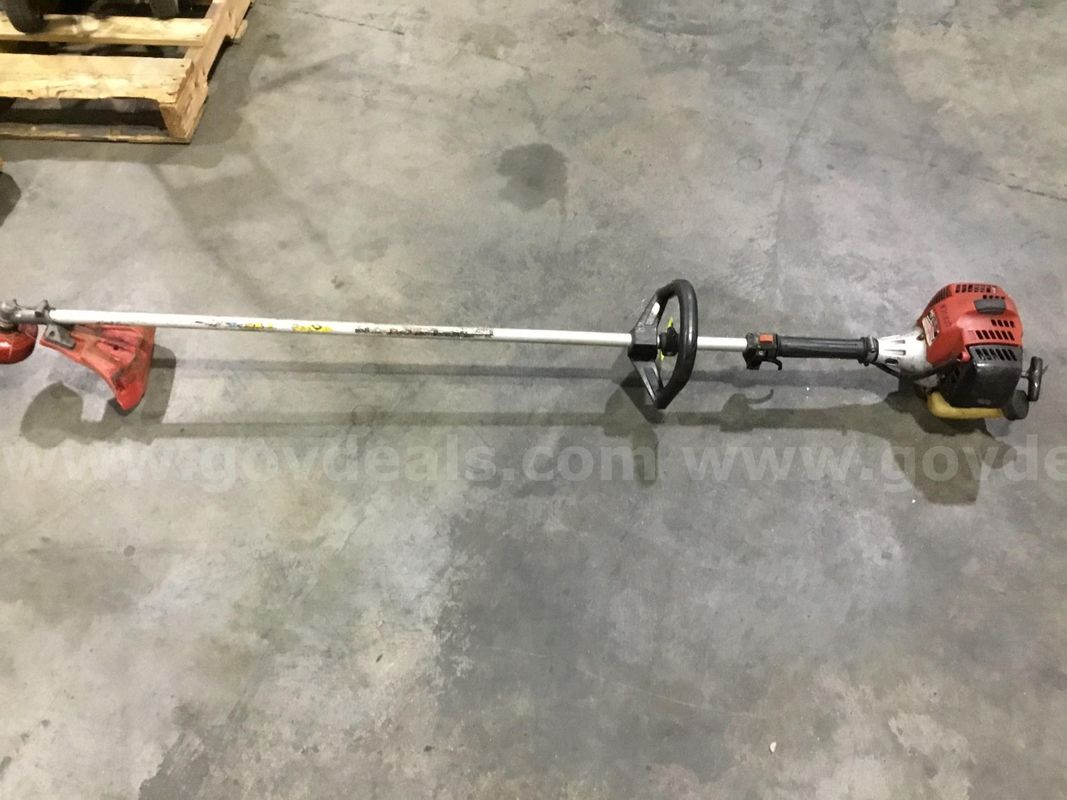 Red Max Weed Trimmer N20820