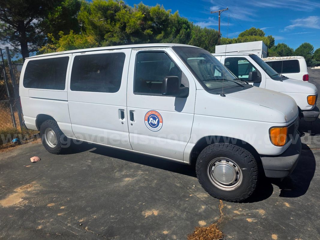 2003 Ford E150