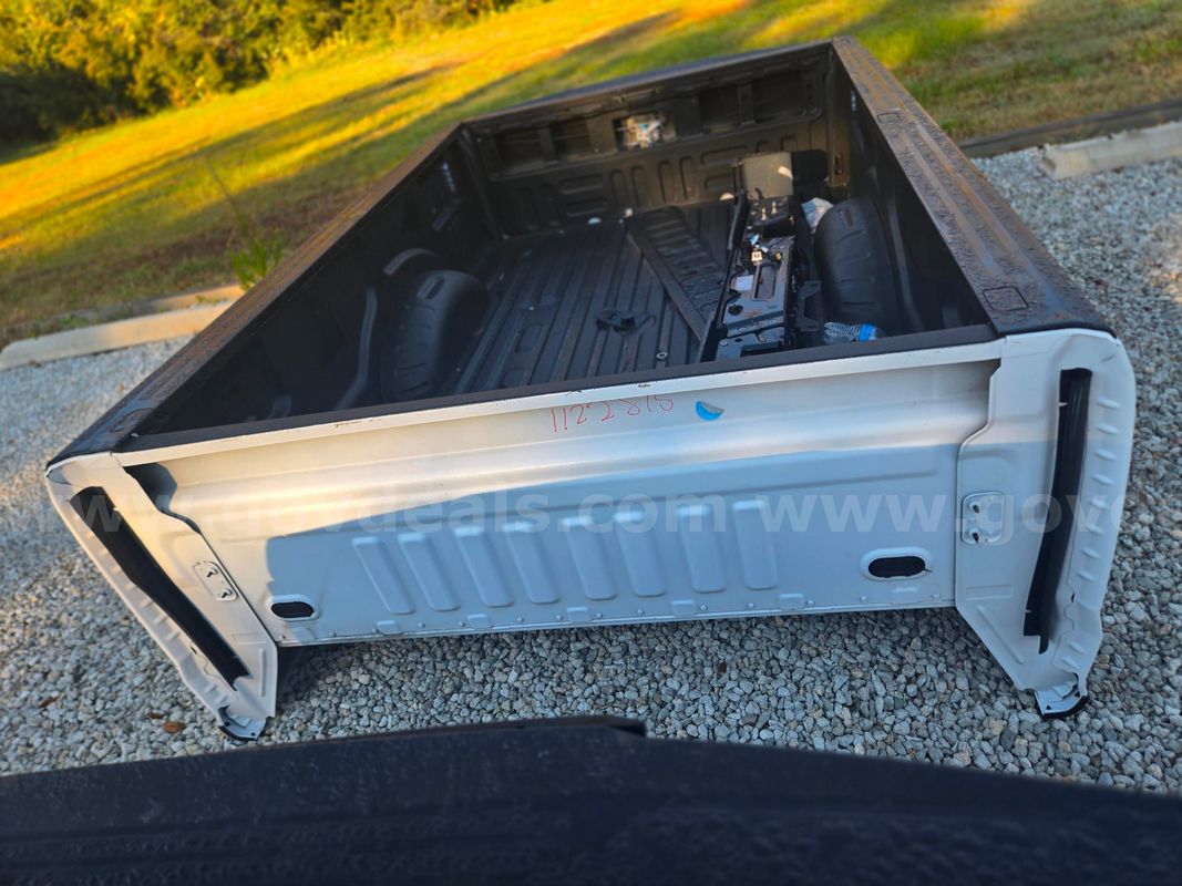 8-foot truck bed removed from a 2022 Ford F-250 - #1