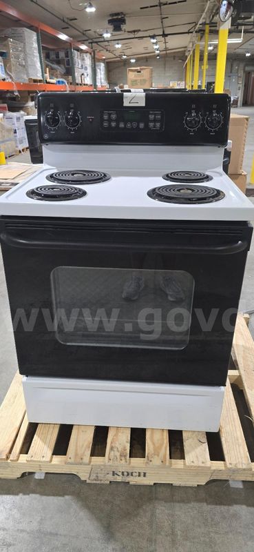 6 GE free standing electric ranges