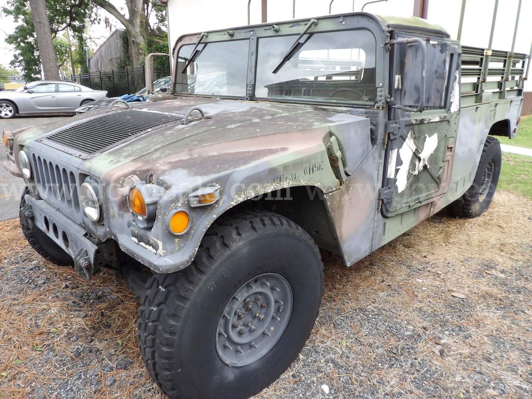 AM General M998 HMMWV cargo/troop carrier (Humvee)