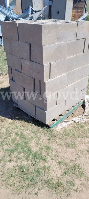 Pallet of 60 Cinder Blocks