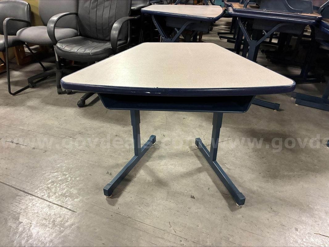 Student Desks