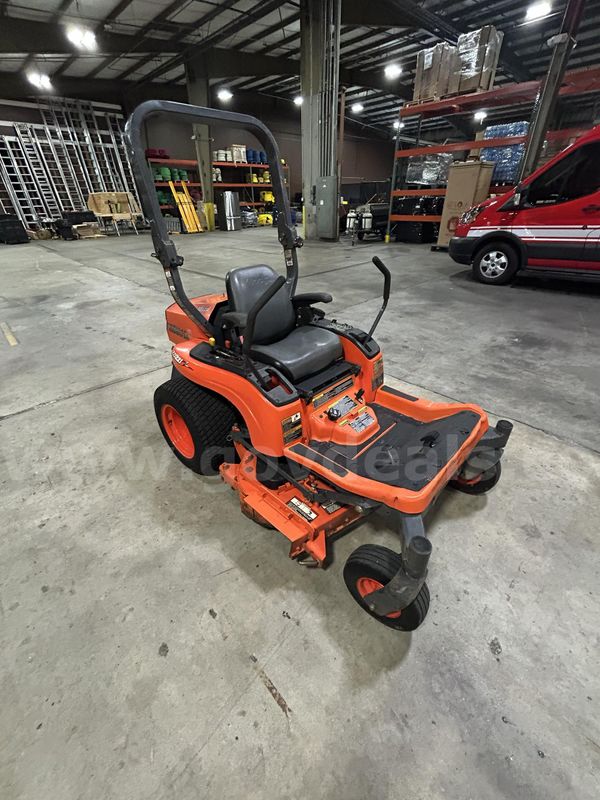 Kubota ZD221 Mower
