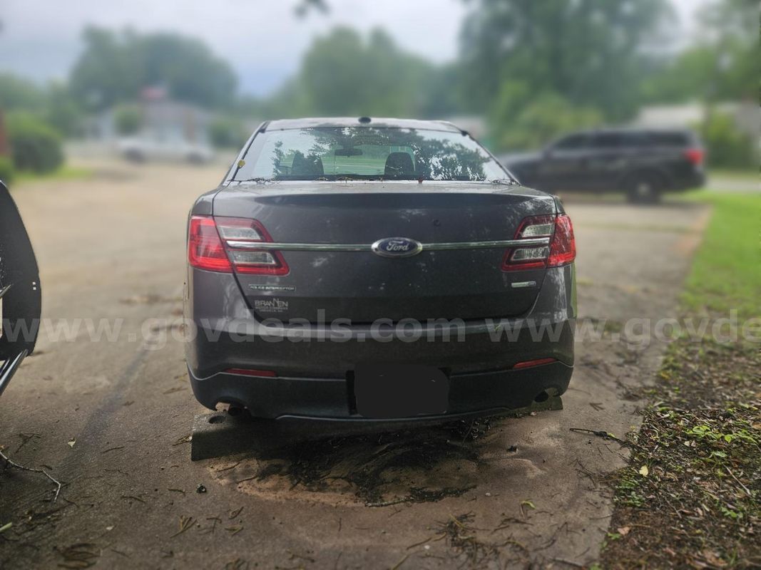 2016 Ford Taurus