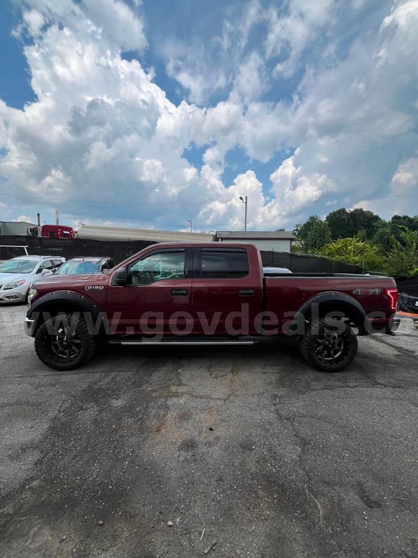 2015 Ford F-150 XLT SuperCrew 5.5-ft. Bed 4WD
