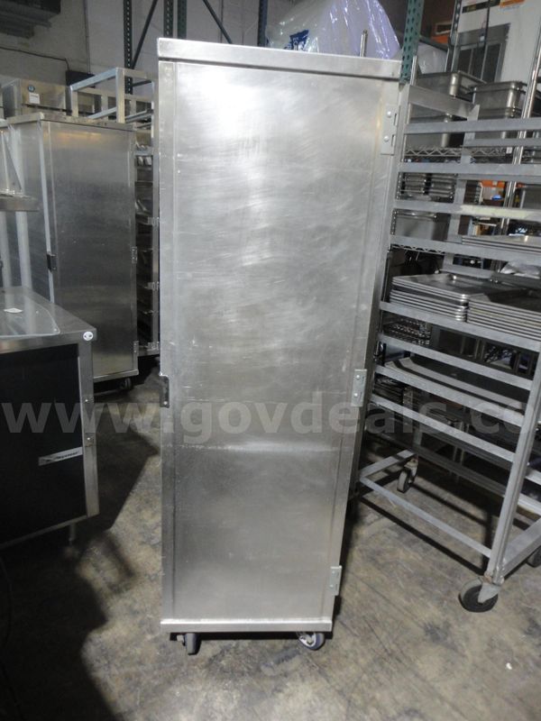Mummy Cabinet Mobile Food Transporter