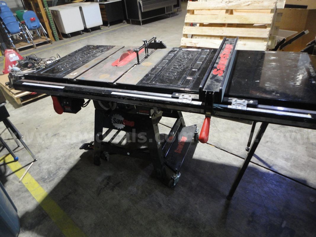 SawStop 10-Inch Professional Cabinet Saw