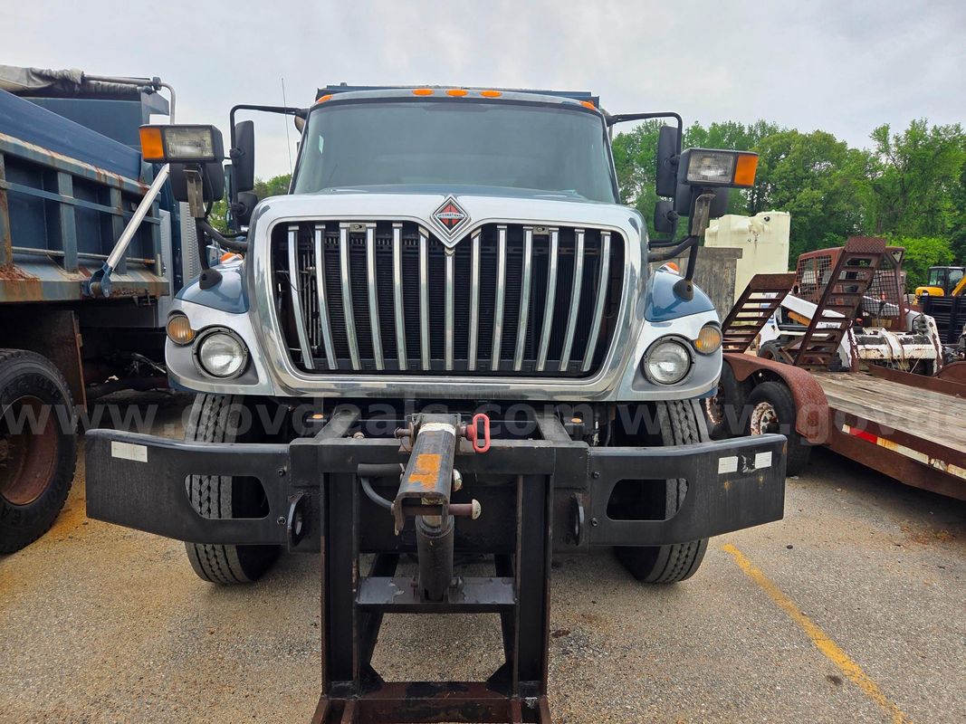 2013 International 7400 Dump Truck-For Parts