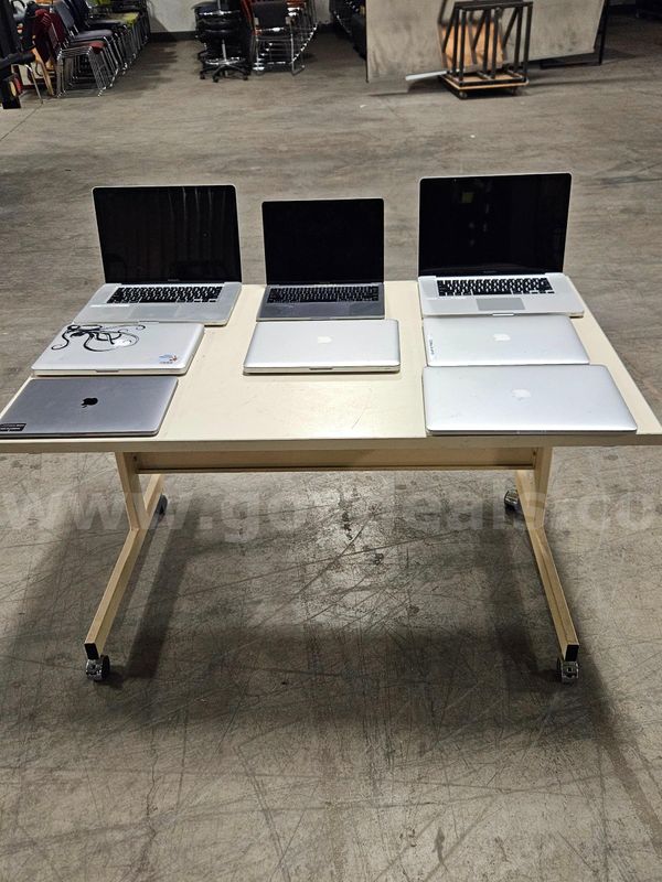 Lot #1A of Apple Laptops *NO Hard Drives*