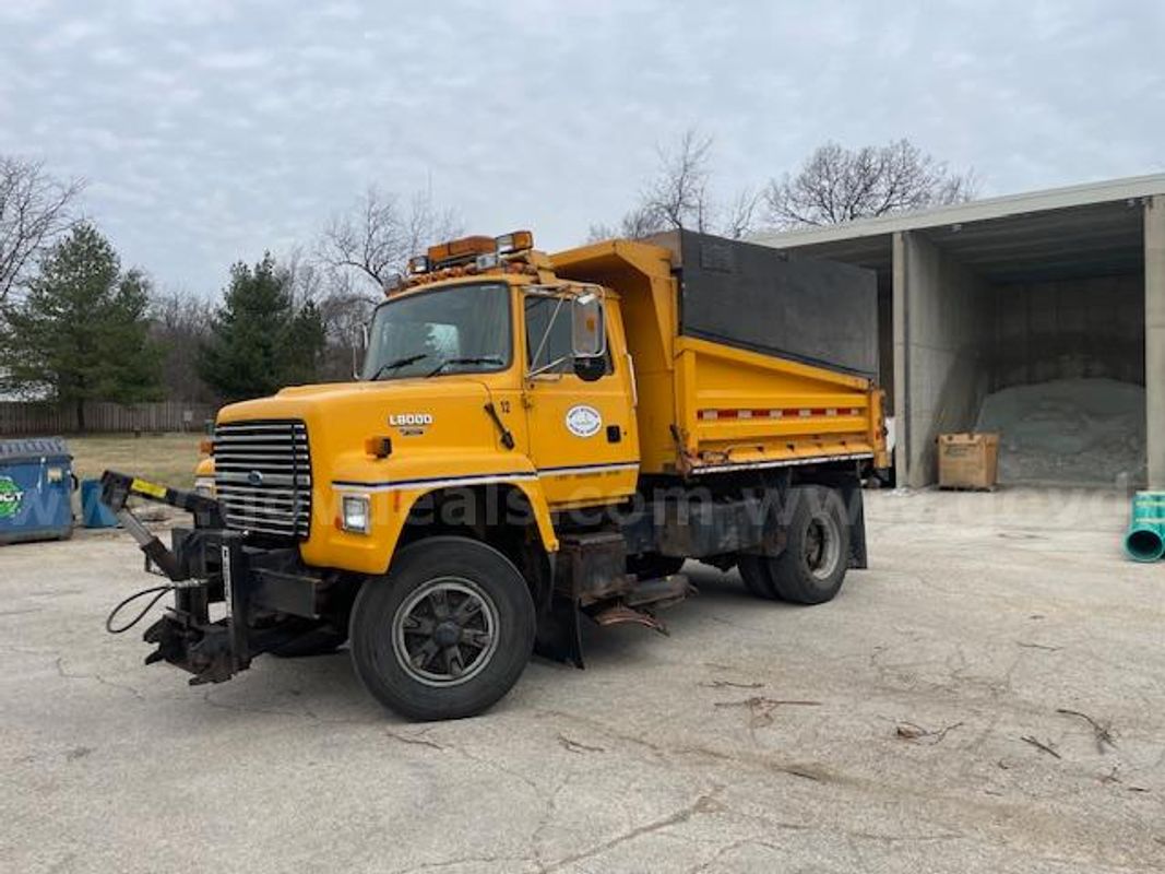 1996 Ford L8000 Dump Truck