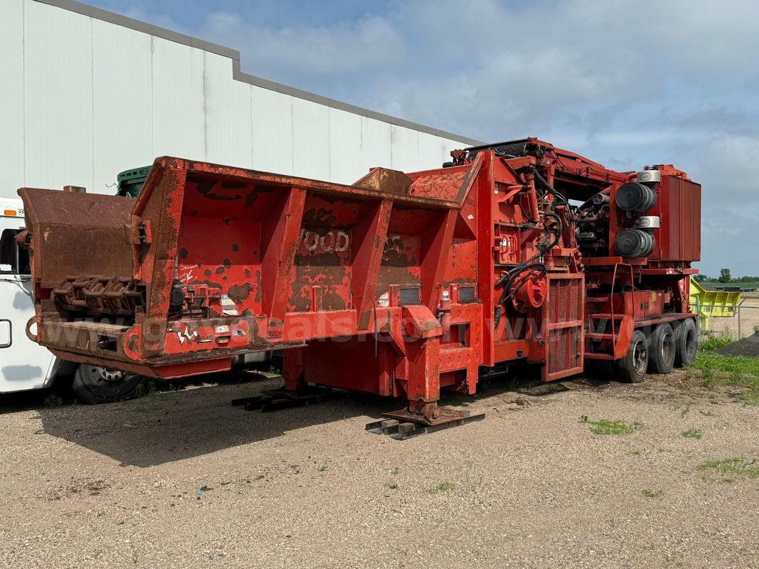 2016 Morbark 6600 Wood Hog Tri/A Horizontal Grinder