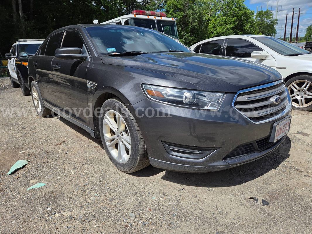 2016 Ford Taurus