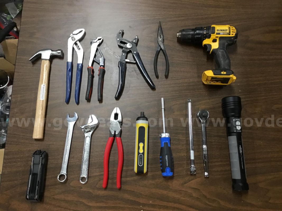 Lot Box of Assorted Tools “C”