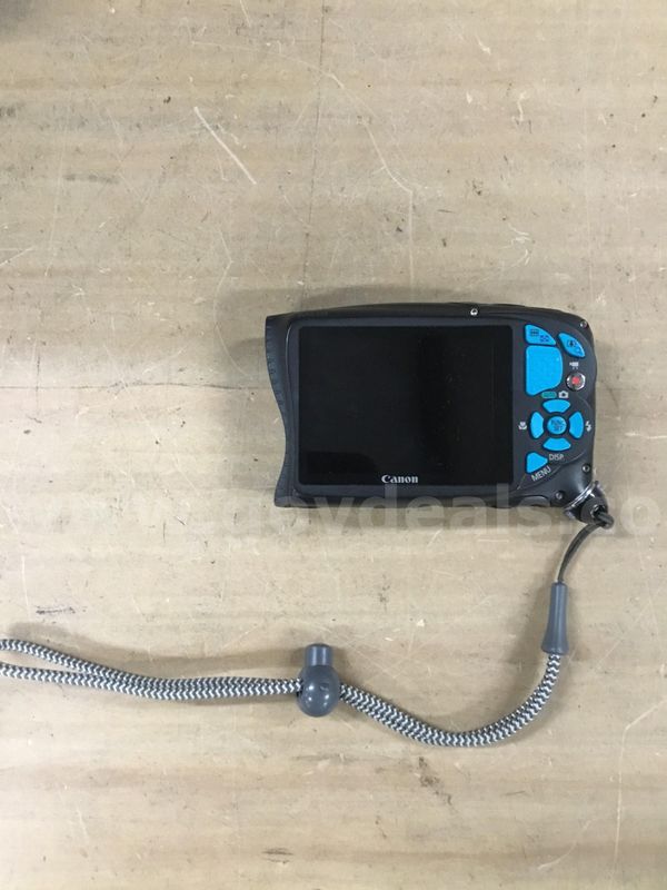4 inch black Canon waterproof camera (BATTERIES INCLUDED) "DH"