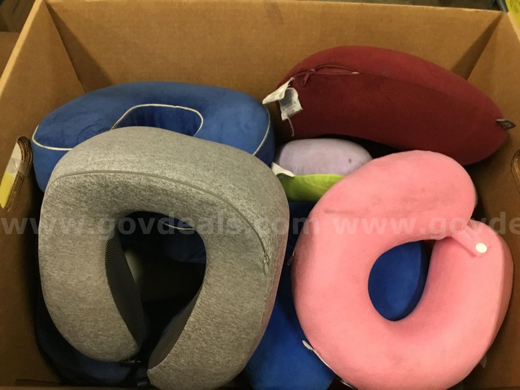 1 Lot of Travel neck Pillow