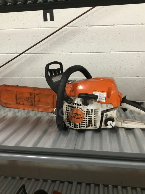 29 1/2 STIHL M5251 N95417 (Hampton) chainsaw "DH"