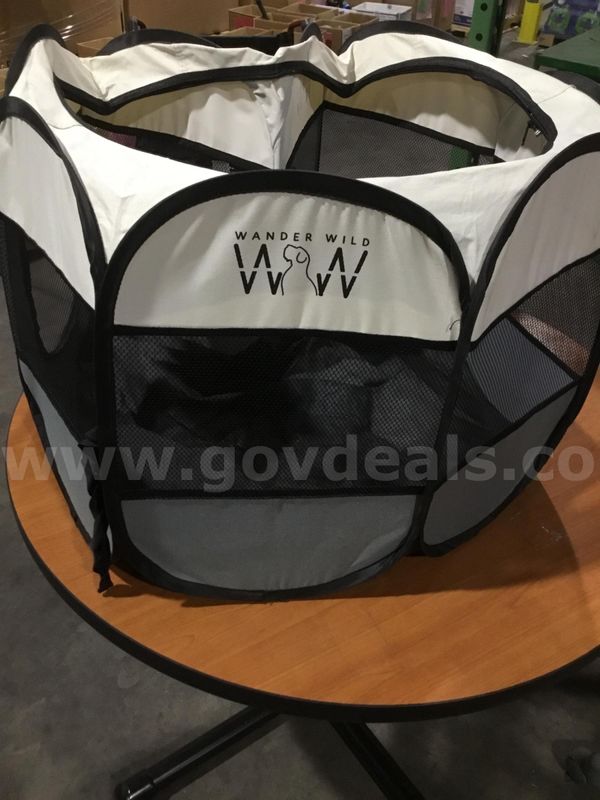 Wander Wild pet treat bag “DH