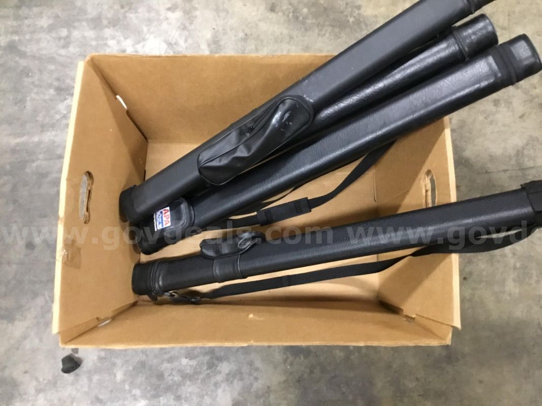 1 Lot of Pool Cues w/Cases