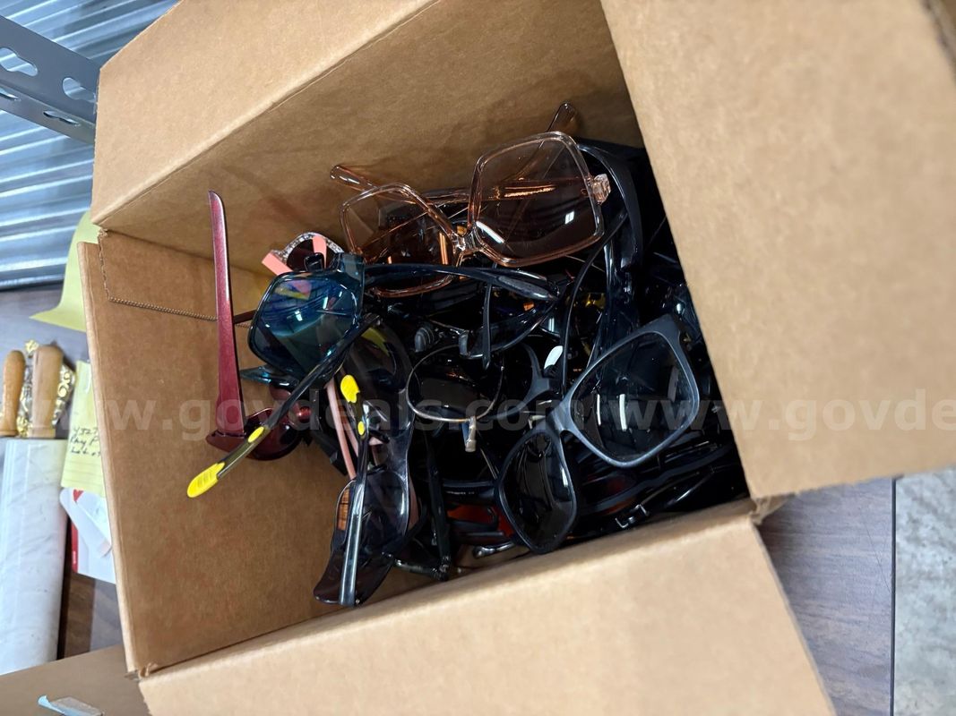 Box of Miscellaneous sunglasses