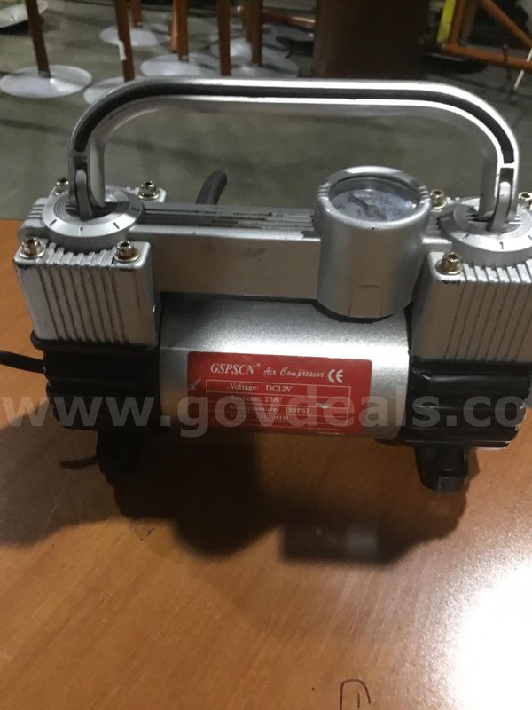 9 inch silver air compressor (DOESN’T TURN ON) “DH”