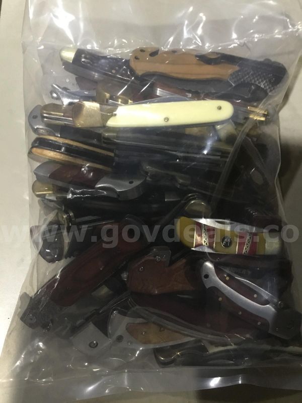 Knife Lot