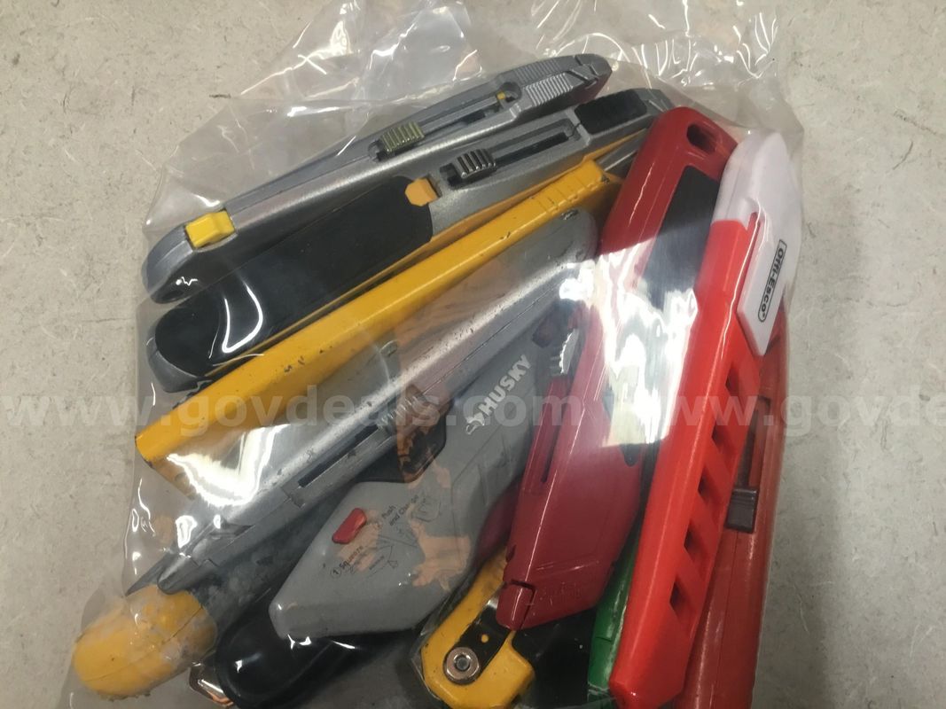 1 Lot of Assorted Utility Knives