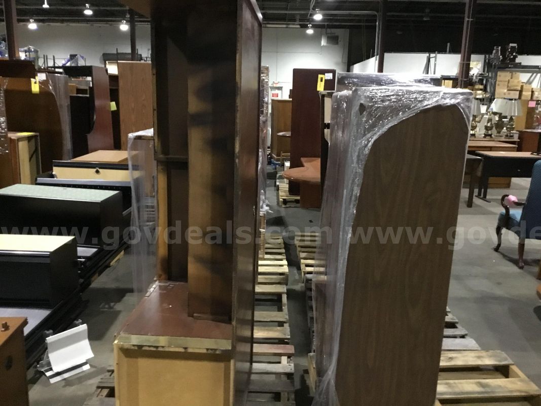 1 Lot of Furniture Parts (10 pallets)
