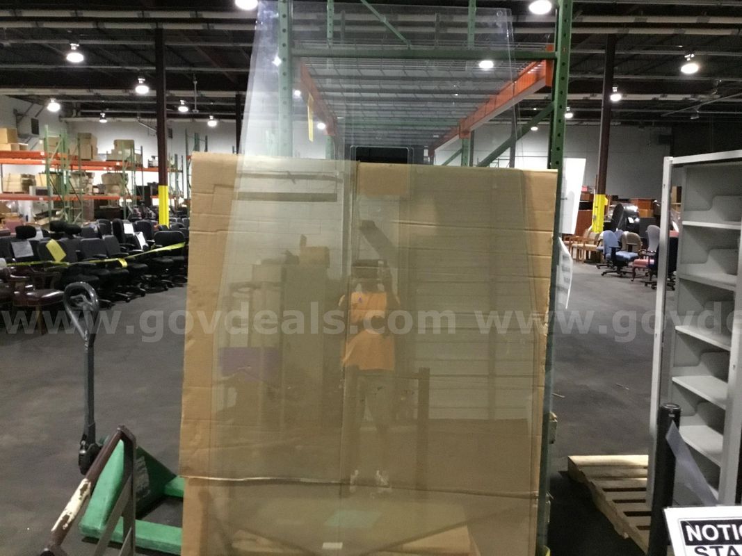 1 Lot of Assorted Table Glass