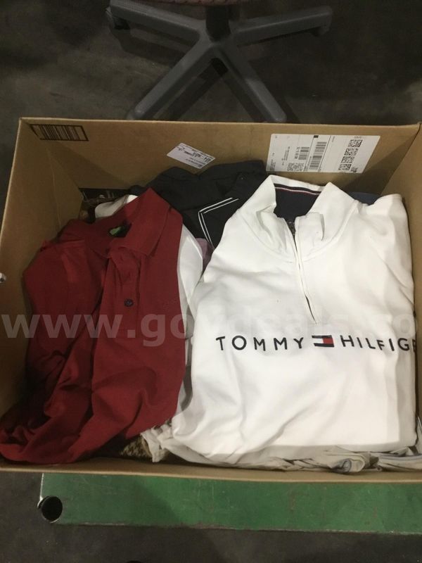 Box of clothes "DH"