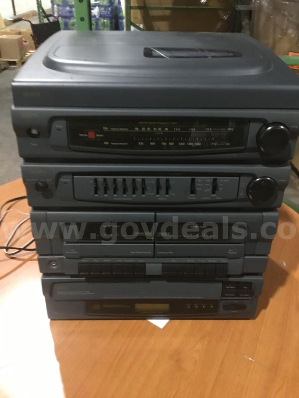 16 x 14 GPX turntable sound system (NO OTHER ACCESSORIES INCLUDED) "DH"