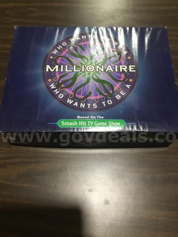 Who Wants To Be A Millionaire board game "DH"