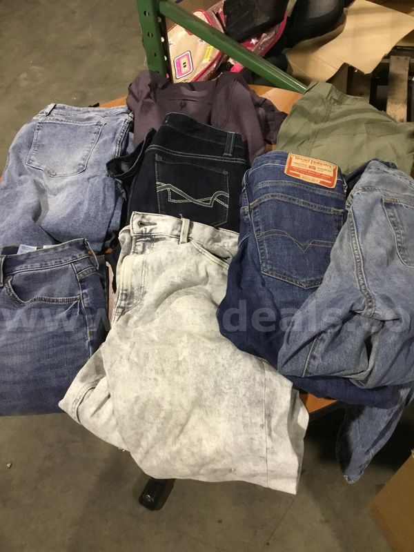 Box of misc pants "DH"