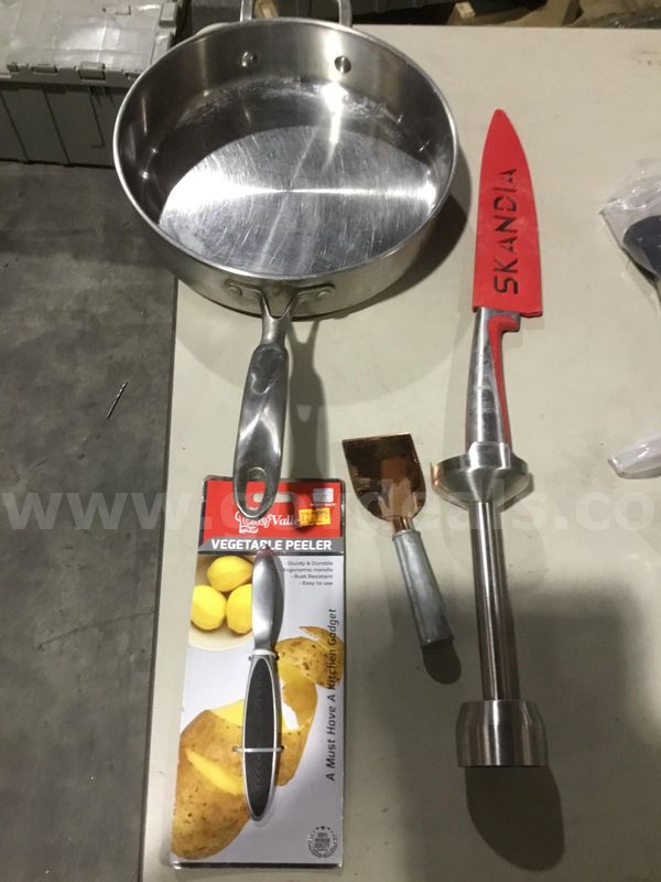 Lot of items-kitchen knife "DH"
