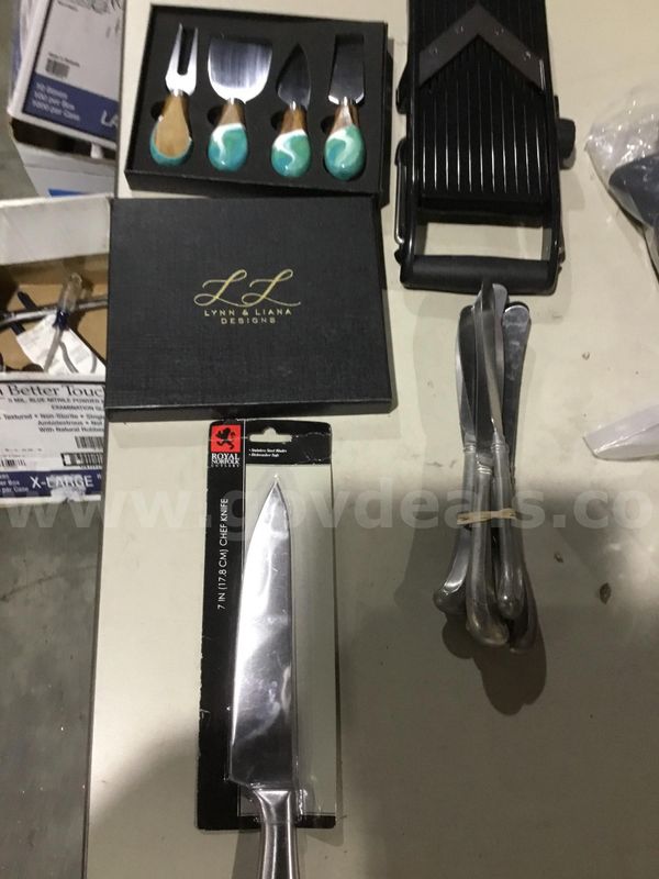 Lot of items-black food slicer "DH"