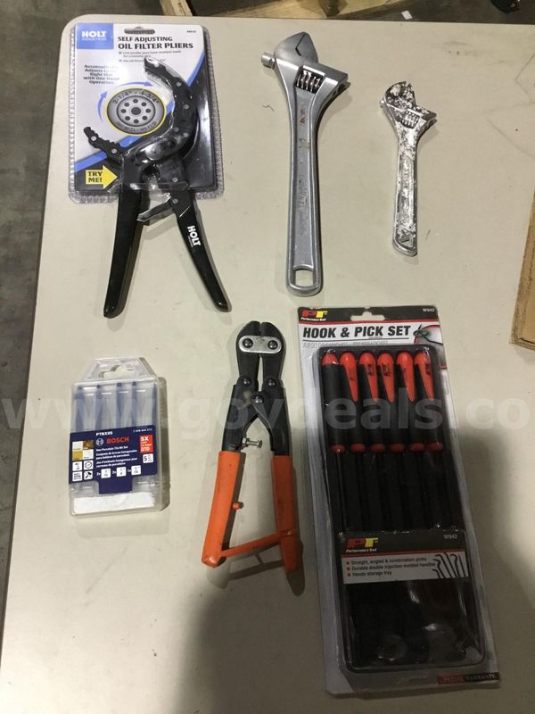 Lot of items-red & black hook & pick set "DH"