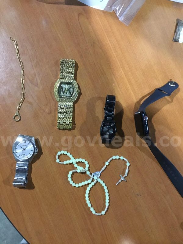 Lot of jewelry "DH"