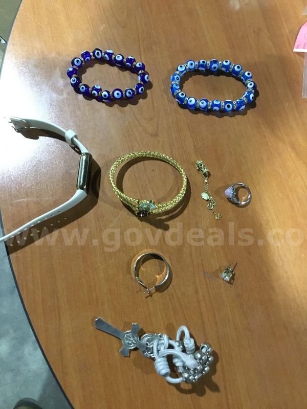 Lot of jewelry "DH"