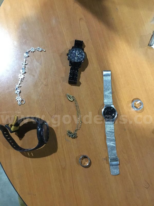 Lot of jewelry "DH"