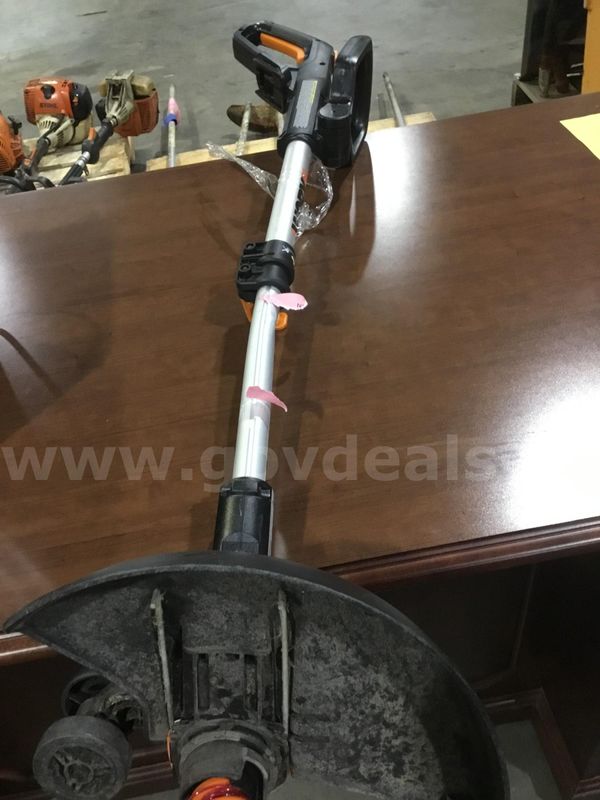 Silver & black weed trimmer (NO BATTERY INCLUDED) "DH"