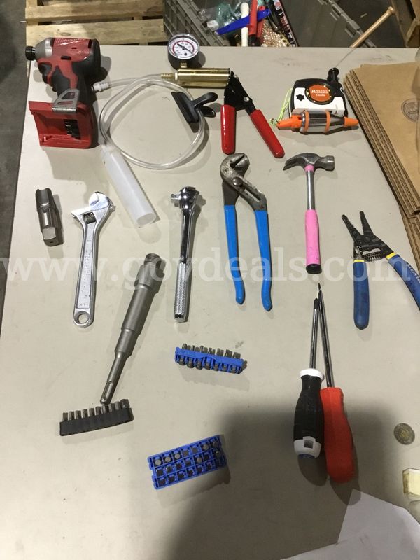 Lot of items-gauge pump; with red padding "DH"