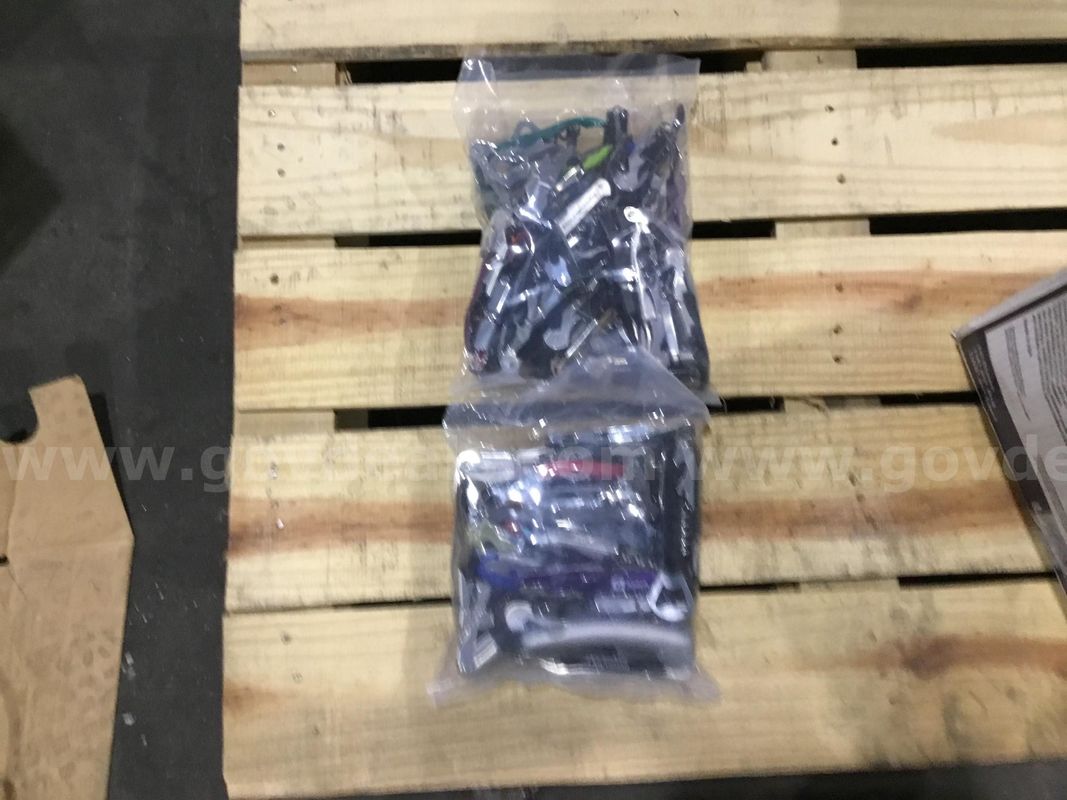 1 Lot of Waiters Corkscrews (2 Bags)