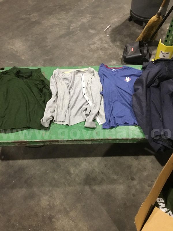 Lot of clothes-xL gray green bay packers sweater "DH"