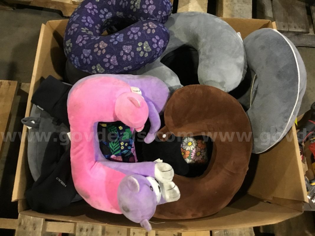 1 Lot of Assorted Travel Neck Pillows