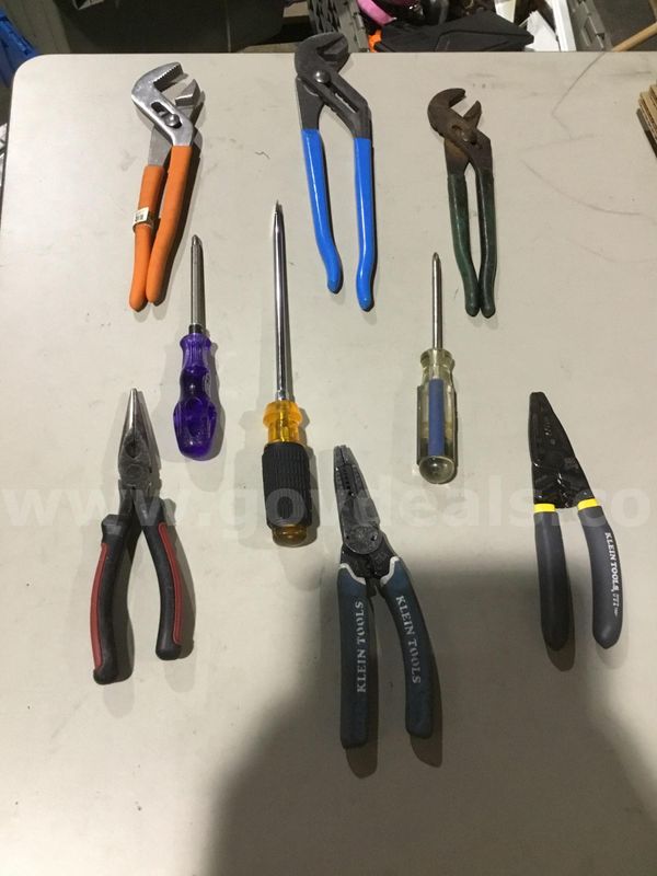 3 alligator pliers, 3 screwdrivers, 3 wire cutters "DH"