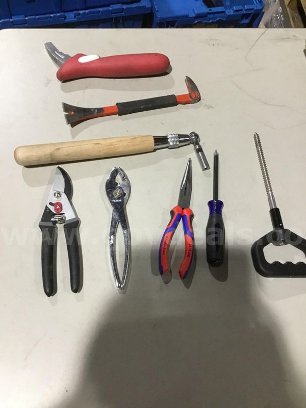 Lot of tools-wire strippers; with blue & red padding "DH"