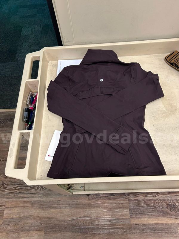 Lululemon Jacket (size 8) / Winter Hat